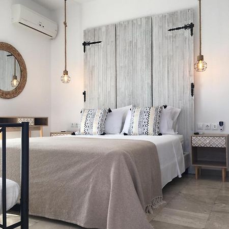 Anastasia Luxury Suites 2 トロン エクステリア 写真